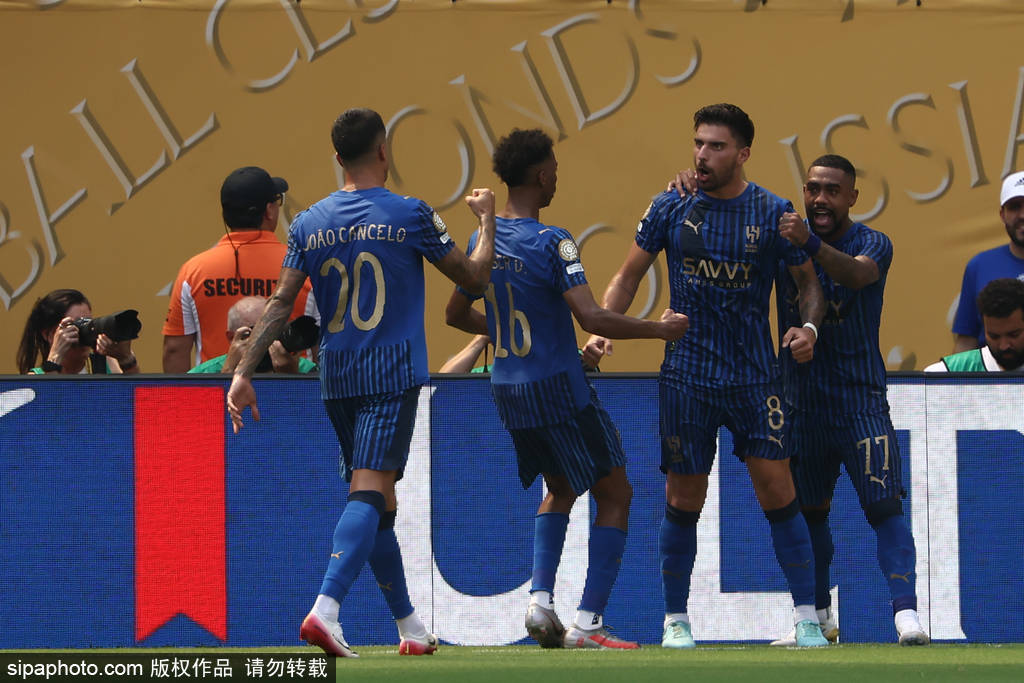 希拉尔足球_世俱杯-巴尔韦德失点贡萨洛破门 阿隆索执教皇马首秀1-1新月