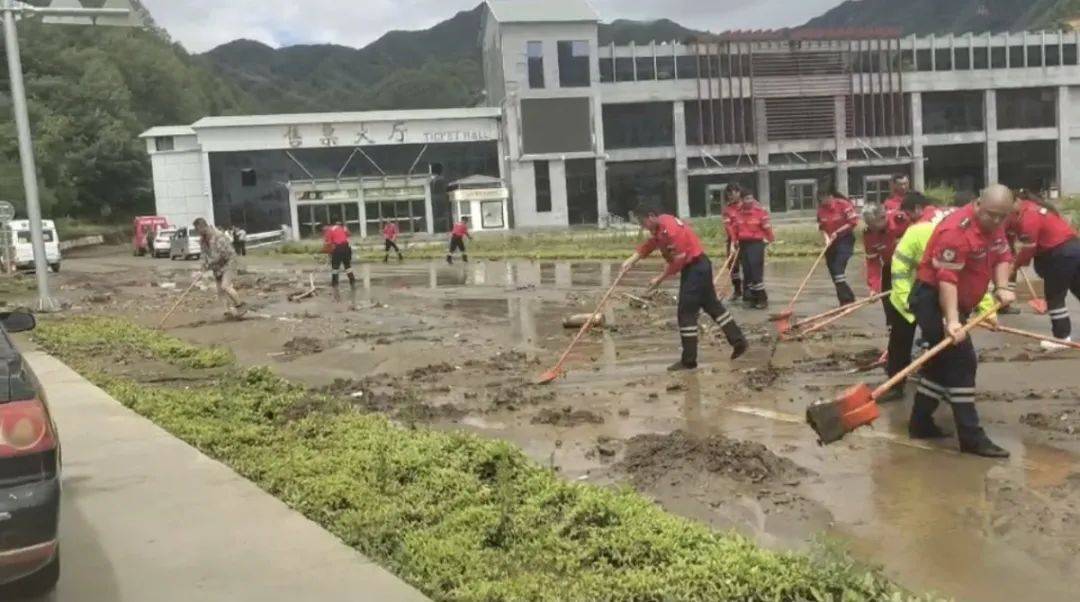 立陶宛甲组联赛_三四个小时下了200毫米!洛阳栾川、嵩县暴雨立陶宛甲组联赛,多部门第一时间现场救援,800多名游客被疏散