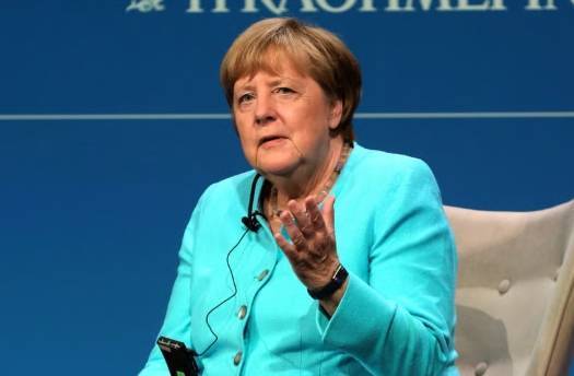 怎么弄皇冠信用網_默克尔吐槽特朗普:镜头前拒绝握手怎么弄皇冠信用網,摄像机关了又握上了