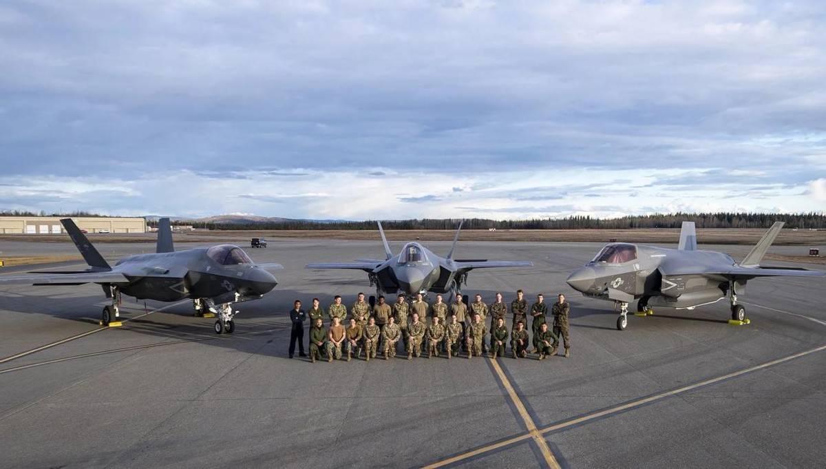 皇冠信用網账号申请_中国去年引进80架战机皇冠信用網账号申请,其中五代战斗机仅有30架?两年后将超100架?