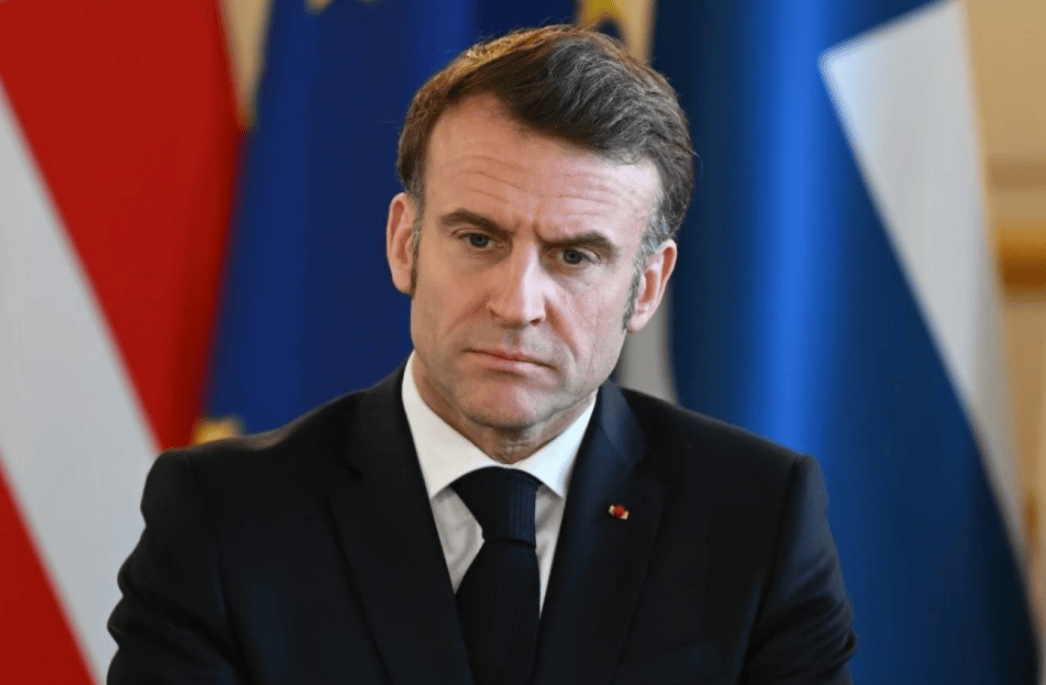 皇冠welcome注册账号_法国航母刚进入南海皇冠welcome注册账号,迎面遇上40艘中国军舰?法高官称做好开战准备,比美舰受尊重