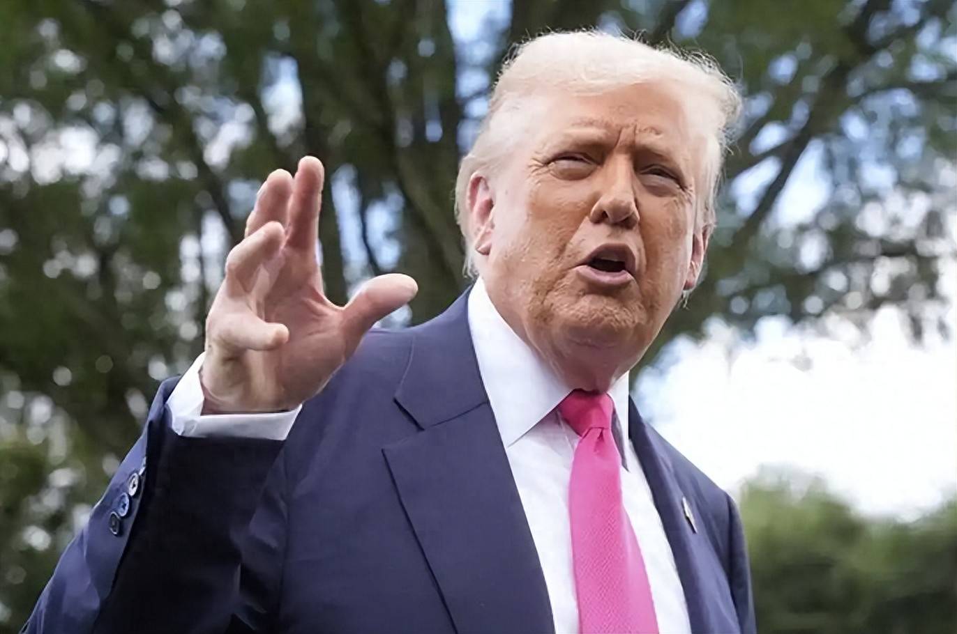 捷克甲组联赛_动手信号出现捷克甲组联赛,特朗普再次重拳出击!委内瑞拉紧急求援,中方特殊船只抵达?