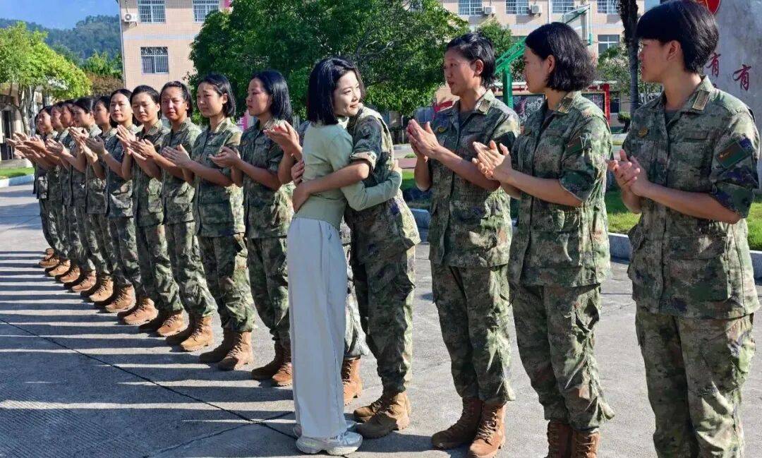 皇冠信用网出租_周楚瀚皇冠信用网出租，保送提干！