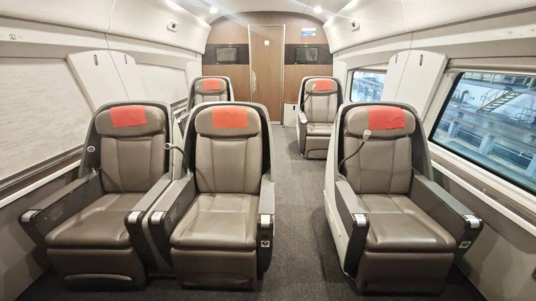 图库姆斯vs 超新星_这趟北京西往返深圳北的列车全是单间图库姆斯vs 超新星,国庆中秋假期加开!