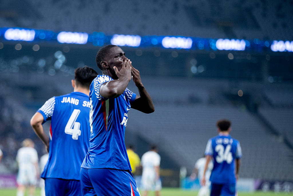 皇冠信用网会员开户_两轮不胜皇冠信用网会员开户！亚冠-阿苏埃破门+错失两单刀 申花疑遭漏判1-1蔚山