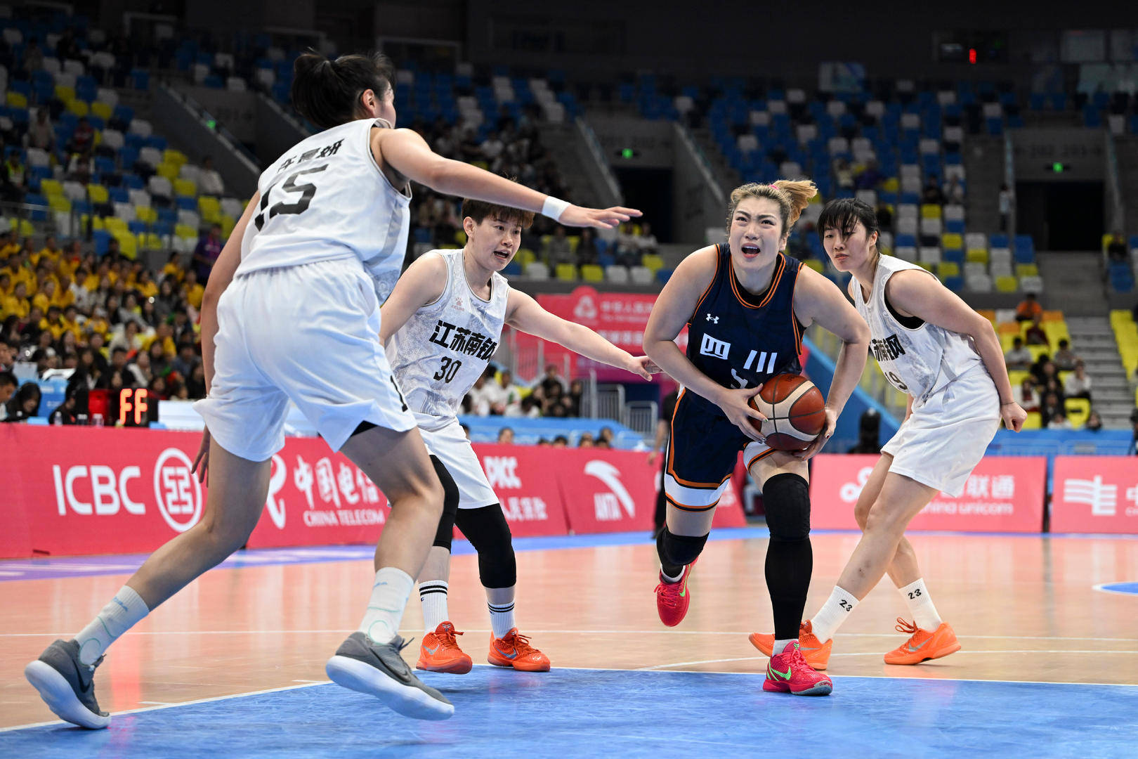 welcome皇冠注册
_“梦之队”四川女篮遗憾失金welcome皇冠注册
，冠军广东队感谢强大的对手成就自己