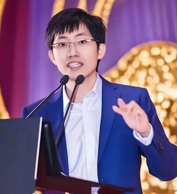 怎么开通皇冠信用网
_梁文锋炒股日赚1亿怎么开通皇冠信用网
,段永平直言 “没人打得过他”!