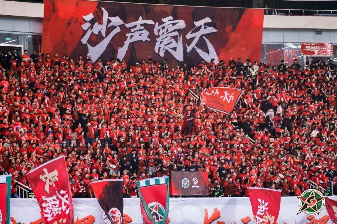 皇冠信用网去哪里弄_长沙发布湘超半决赛后发声:只要全力拼搏皇冠信用网去哪里弄,就值得拥有掌声