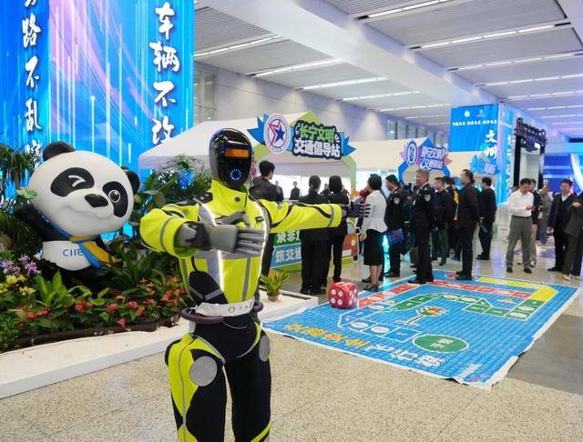 皇冠信用网注册网址_一键下单皇冠信用网注册网址！机器人要来给你“打工”啦｜新民侨梁