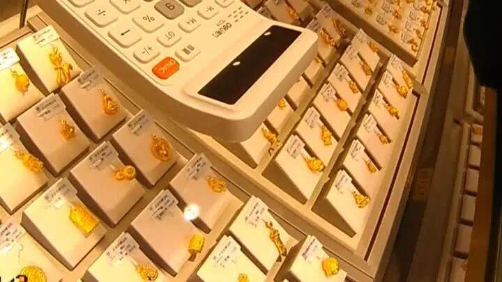 皇冠信用网会员注册_老人狂买26万元金条皇冠信用网会员注册!扬州一金店员工暗中报警