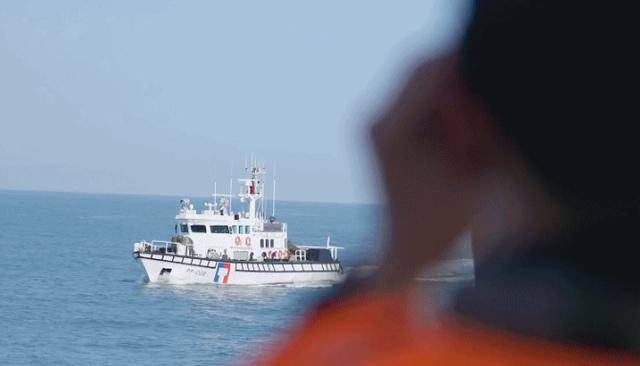 皇冠hga035会员注册_两岸船只温情互动皇冠hga035会员注册，解放军30架战机围岛，统一最强信号出现