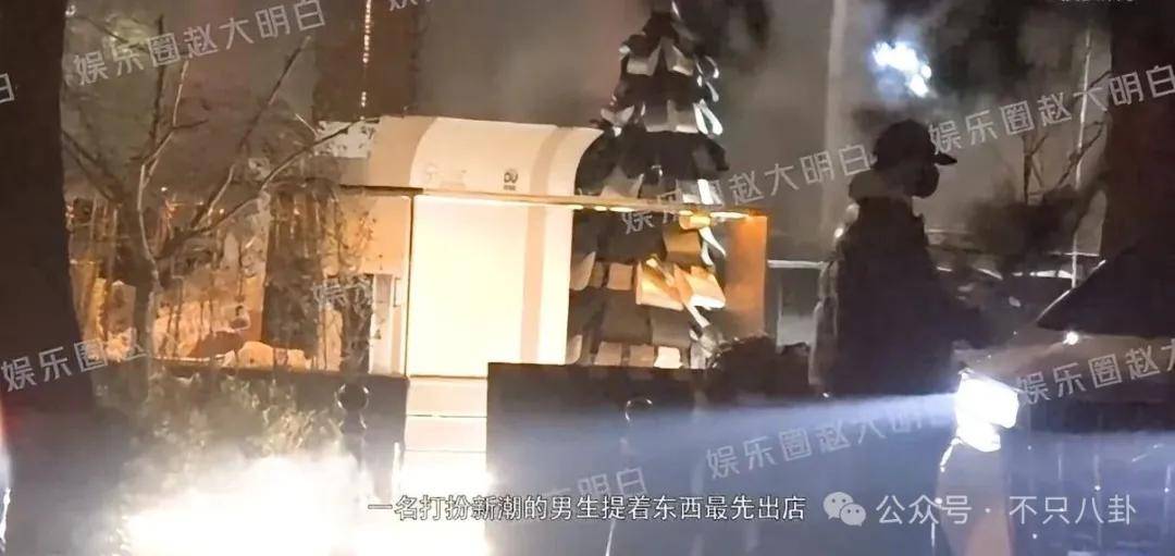 皇冠登3管理出租_她好像真的未婚先孕了皇冠登3管理出租?全网都在猜孩子生父是谁